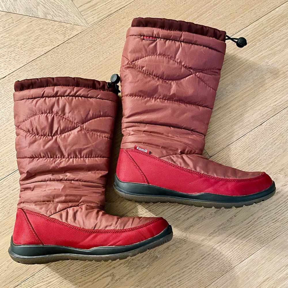 BRAND NEW KAMIK HIKING BOOTS! Size 8😍